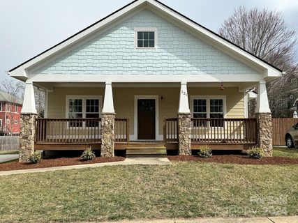 121 Estelle Park Drive sold home in Estelle Park, Asheville, NC
