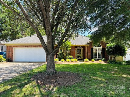 6589 Gatehouse Court