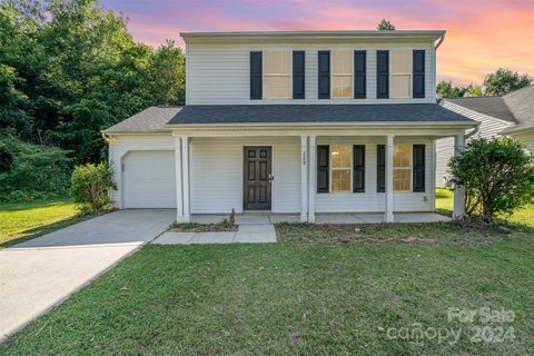 329 Winding Canyon Drive sold home in Montclair Park, Charlotte, NC