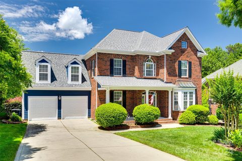 2044 Emerald Pines Drive