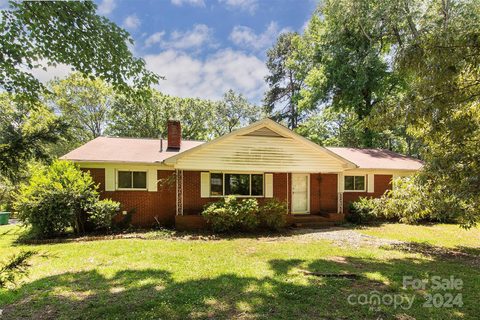 664 Denning Place