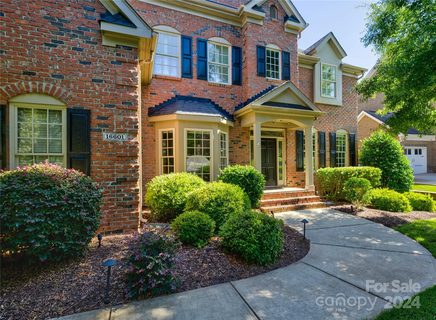 Previously sold for $960,000