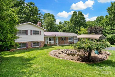 560 Carters Ridge Road sold home in Red Oak Hills, Spruce Pine, NC