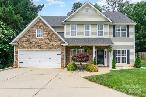 1203 Oakdale Commons Court sold home in Pointe At Oakdale, Charlotte, NC