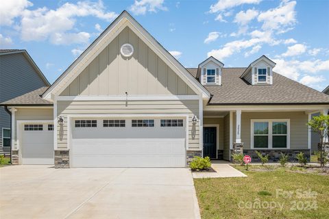 2020 Turnsberry Drive