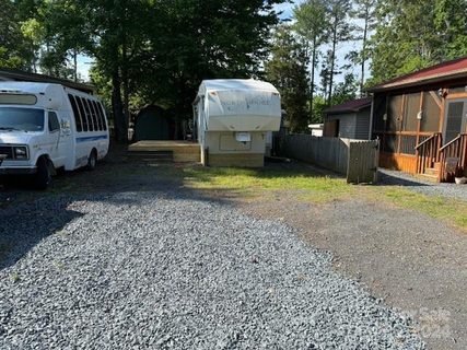 103 Twin Bluff Trail