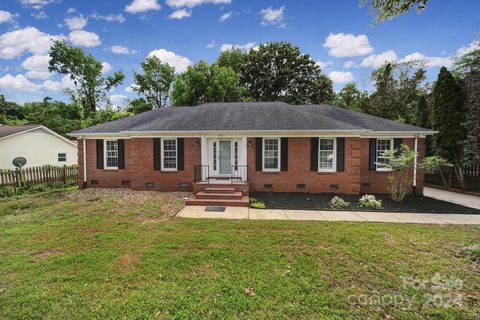 7200 Marlbrook Drive sold home in Idlewild Farms, Charlotte, NC