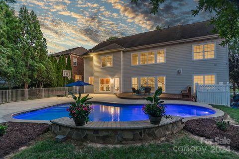 1113 Hoyle Lane