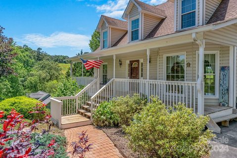 39 Golden Lane sold home in Alexander Place, Leicester, NC