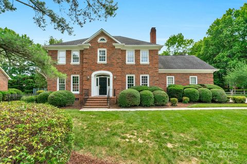 7938 Buckfield Place sold home in Williamsburg, Charlotte, NC