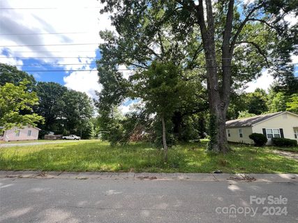 403 E Todd Lane sold lot in Todd Park, Charlotte, NC