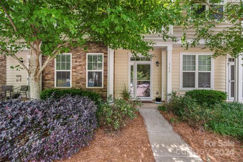 113 Prairie View Court