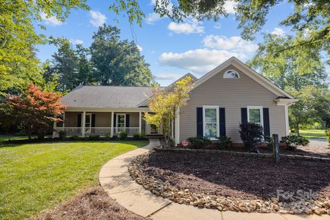 7911 Surry Lane sold home in Country Hills, Indian Trail, NC