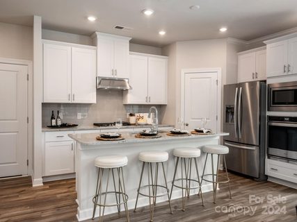 340 Cedar Knoll Circle