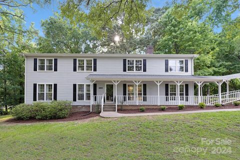 2801 Farmstead Lane sold home in Carowood, Fort Mill, SC