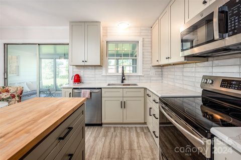 925 Henkel Road sold home in Forest Hills, Statesville, NC