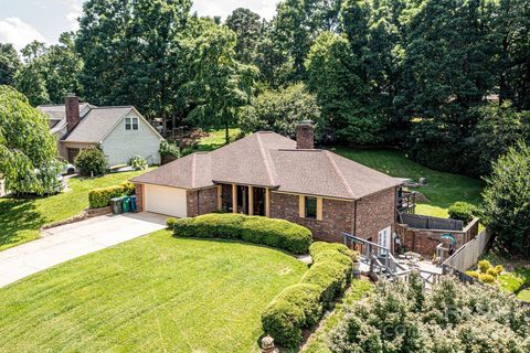 6067 Gold Creek Estate Drive sold home in Gold Creek, Hickory, NC