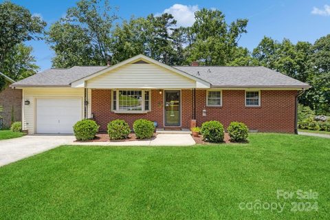 659 Hyde Park Drive sold home in Rockwood, Concord, NC