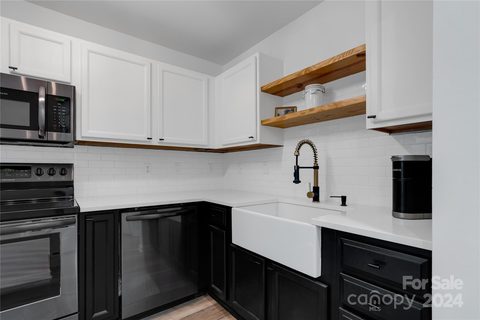 511 Carrington Place sold condo in Carrington Place, Arden, NC