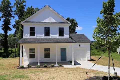112 Endicott Court