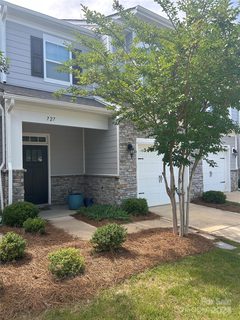727 Little Bluestem Drive sold townhome in Ivy Ridge, Clover, SC