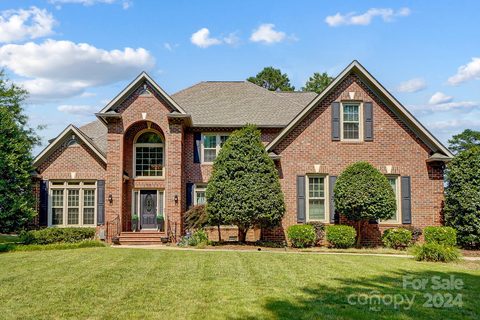 814 Pine Forest Road