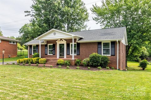 621 Cooper Drive