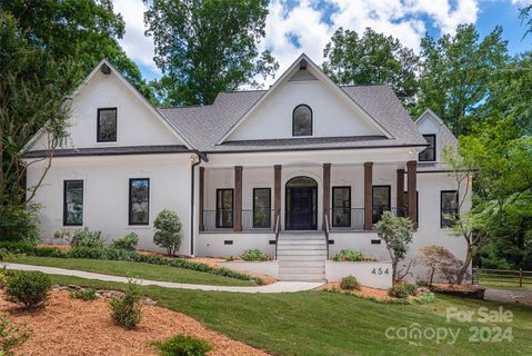454 Hunter Lane