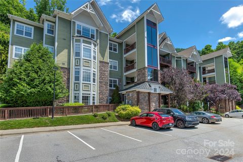 2000 Olde Eastwood Village Boulevard 201