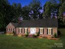 304 Fallingbrook Drive sold home in Belmont, SC