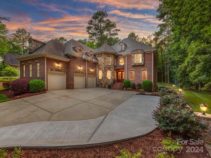 7003 Montgomery Road sold home in Heron Cove, Lake Wylie, SC