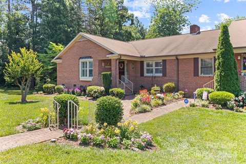 400 Swaim Court sold home in Castlewood, Salisbury, NC