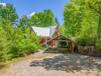 58 Next To Last Road None sold home in Piney Mountain, Saluda, NC