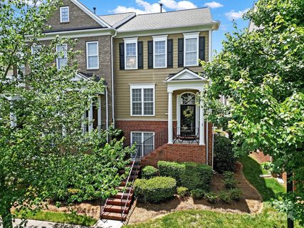 913 Lyndley Drive