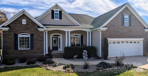 6954 Pin Oaks Drive sold home in Pin Oaks, Denver, NC