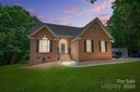 1016 Hunley Hill Court sold home in Matthews, SC
