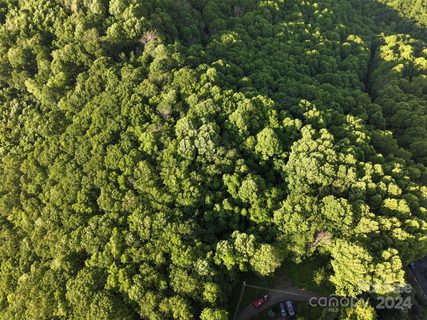 000 Wipprecht Drive sold home in humpback Mountain Estates, Spruce Pine, NC