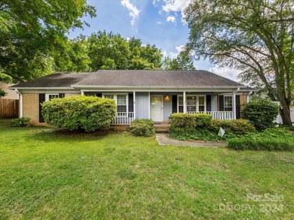 11722 Mirror Lake Drive sold home in Meadowbrook, Charlotte, NC