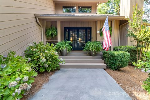 13 Heritage Drive