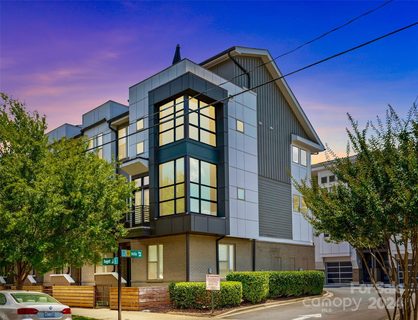 265 Doggett Street sold townhome in Helix Southend, Charlotte, NC