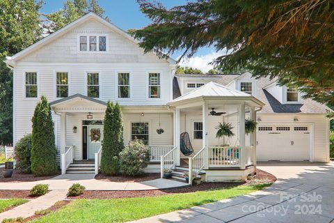 212 Ginseng Lane sold home in Long John Mt Estates, Hendersonville, NC