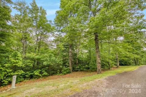 8 Sahalee Trail sold lot in Blue Moon on Pinnacle Peak, Hendersonville, NC