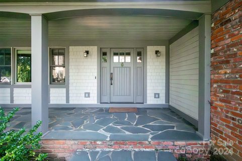 31 Inglewood Road sold home in Lake View Park, Asheville, NC
