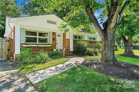 7129 Woodstream Drive
