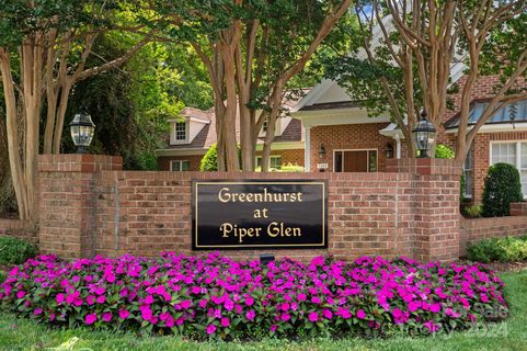 7440 Hurstbourne Green Drive sold condo in Greenhurst at Piper Glen, Charlotte, NC