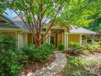 200 Shady Laurel Court
