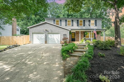 6631 Rollingridge Drive