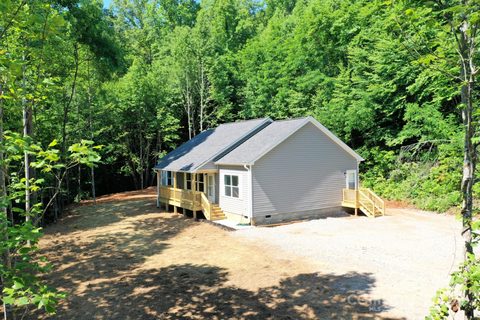 35 Fallen Oak Drive sold home in Wildcat Cove, Sylva, NC