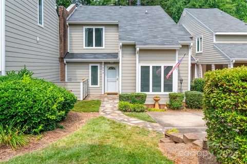 7604 Mariner Cove Drive sold townhome in Mariner Villas, Cornelius, NC