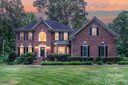 3409 Weddington Oaks Drive sold home in Matthews, SC